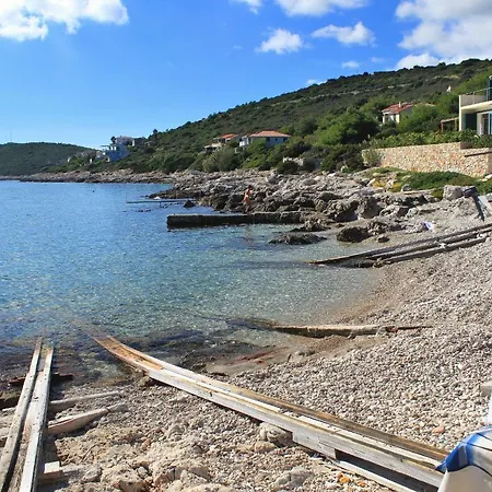 By The Sea Milna, - 8896 Apartment *